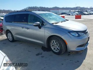 2021 Chrysler Voyager LXI with VIN 2C4RC1DG7MR566518, listed as a IAAI auction lot 41624729 with 93,489 mi miles. Bid and sale history available at carsss.com. Image 1.