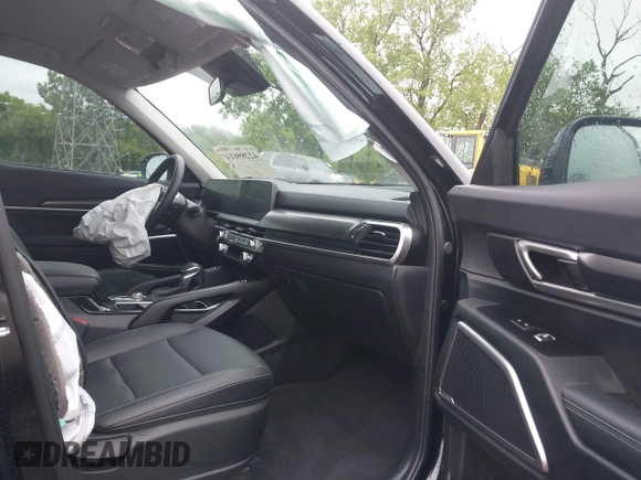 2024 Kia Telluride S with VIN 5XYP64GC3RG552314, listed as a IAAI auction lot 42289614 with 2,408 mi miles and . Bid and sale history available at DreamBid. Image 5.