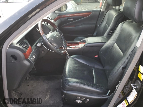 2010 Lexus LS 460 с VIN JTHCL5EFXA5008723, выставлен на аукционе Copart как лот 80964494 с пробегом 151 307 миль миль и Списание • Salvage title. История ставок и продаж доступна на DreamBid. Изображение 7.