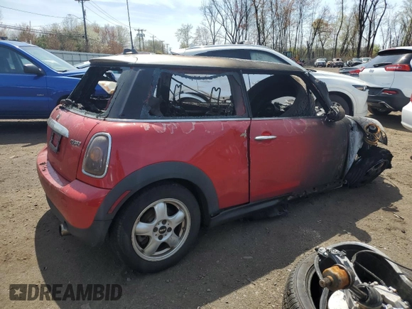 2008 MINI Hardtop with VIN WMWMF33558TT60087, listed as a Copart auction lot 54344615 with Not Provided miles and Non Repairable. Bid and sale history available at DreamBid. Image 3.