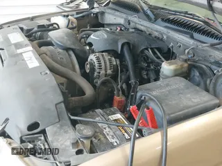 2001 Chevrolet Suburban LT z VIN 1GNFK16T61J195133, wystawiony jako IAAI lot #42808384 z przebiegiem 319 077 mil mil oraz . Historia ofert i sprzedaży dostępna na DreamBid. Obrazek 14.