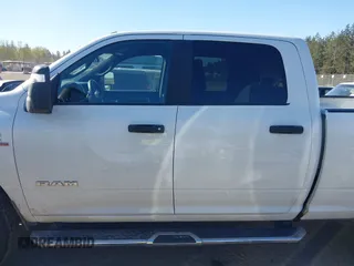 2024 Ram 2500 Lone Star with VIN 3C6UR5DL9RG303433, listed as a IAAI auction lot 42046073 with 32,264 mi miles. Bid and sale history available at carsss.com. Image 15.