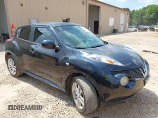 2012 Nissan Juke SV z VIN JN8AF5MV1CT121553, wystawiony jako IAAI lot #42600958 z przebiegiem 117 634 mil mil oraz . Historia ofert i sprzedaży dostępna na DreamBid. Obrazek 1.