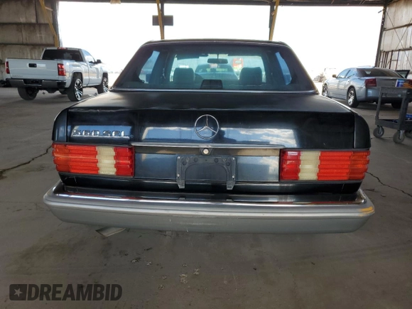 1986 Mercedes-Benz 560 with VIN WDBCA39D7GA259749, listed as a Copart auction lot 70691454 with 186,131 mi miles and Clean Title. Bid and sale history available at DreamBid. Image 6.