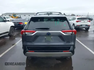2024 Toyota RAV4 Hybrid XSE with VIN JTME6RFV3RD560533, listed as a IAAI auction lot 41756351 with 1 mi miles. Bid and sale history available at carsss.com. Image 17.