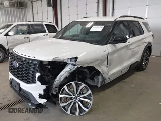 2025 Ford Explorer ST-Line with VIN 1FMUK8KH6SGA60996, listed as a IAAI auction lot 42404251 with 7,310 mi miles and . Bid and sale history available at DreamBid. Image 17.