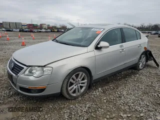 2009 Volkswagen Passat Komfort z VIN WVWJK73C39E024189, wystawiony jako Copart lot #48252385 z przebiegiem Nie podano mil oraz Szkoda całkowita • Salvage title. Historia ofert i sprzedaży dostępna na DreamBid. Obrazek 1.