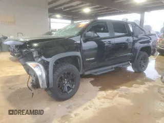 2018 Chevrolet Colorado 4WD Z71 z VIN 1GCPTDE13J1124161, wystawiony jako Copart lot #45486305 z przebiegiem Nie podano mil oraz Szkoda całkowita • Salvage title. Historia ofert i sprzedaży dostępna na DreamBid. Obrazek 1.