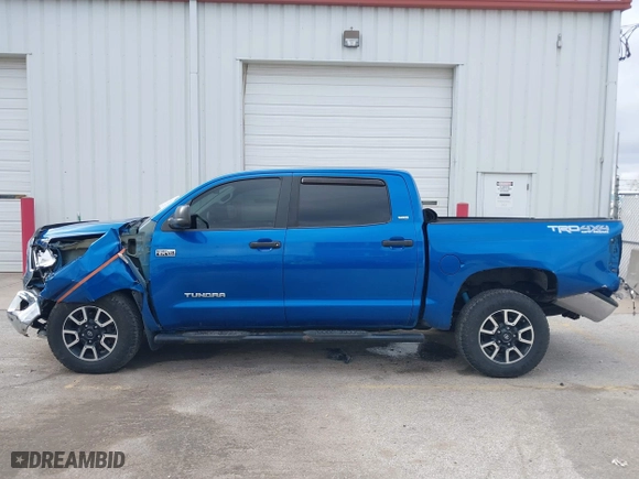 2017 Toyota Tundra 4WD SR5 with VIN 5TFDW5F13HX661540, listed as a IAAI auction lot 41865611 with 177,243 mi miles. Bid and sale history available at carsss.com. Image 15.