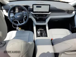 2025 Ford Explorer with VIN 1FMWK7HC1SGB97312, listed as a Copart auction lot 59141115 with 4 mi miles and Salvage title. Bid and sale history available at DreamBid. Image 8.