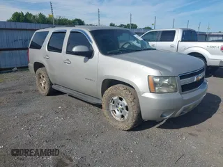 2007 Chevrolet Tahoe LT с VIN 1GNFK13087R165703, выставлен на аукционе IAAI как лот 42370222 с пробегом 150 014 миль миль и . История ставок и продаж доступна на DreamBid. Изображение 1.