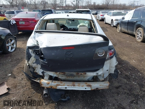 2006 Mazda Mazda3 i with VIN JM1BK12F261532654, listed as a IAAI auction lot 41788249 with 259,898 mi miles. Bid and sale history available at carsss.com. Image 17.