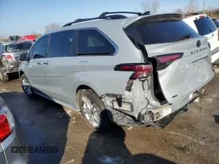 2022 Toyota Sienna XLE Woodland Edition with VIN 5TDASKFC5NS047766, listed as a Copart auction lot 83213634 with 0 mi miles and Salvage Title. Bid and sale history available at carsss.com. Image 2.