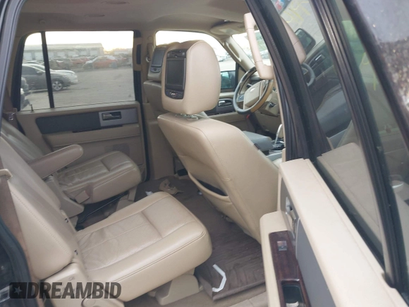 2014 Ford Expedition EL XLT with VIN 1FMJK1J59EEF13316, listed as a IAAI auction lot 41986981 with 242,113 mi miles. Bid and sale history available at carsss.com. Image 8.