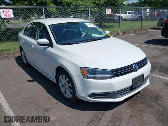 2014 Volkswagen Jetta SE с VIN 3VWD17AJ9EM420615, выставлен на аукционе IAAI как лот 42521817 с пробегом 95 433 миль миль и . История ставок и продаж доступна на DreamBid. Изображение 1.