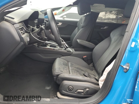 2022 Audi A4 S line Premium Plus z VIN WAUEAAF48NN014478, wystawiony jako Copart lot #51677755 z przebiegiem 56 981 mil mil oraz Szkoda całkowita • Salvage title. Historia ofert i sprzedaży dostępna na DreamBid. Obrazek 7.