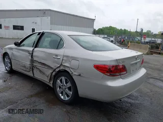 2005 Lexus ES 330 with VIN JTHBA30G755069068, listed as a IAAI auction lot 41947770 with 274,531 mi miles. Bid and sale history available at carsss.com. Image 3.