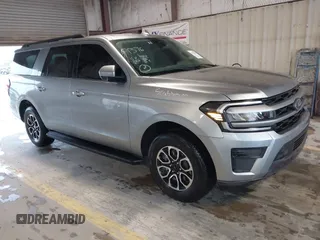 2024 Ford Expedition Max XLT z VIN 1FMJK1J88REA58426, wystawiony jako IAAI lot #42381012 z przebiegiem 4 989 mil mil oraz . Historia ofert i sprzedaży dostępna na DreamBid. Obrazek 1.