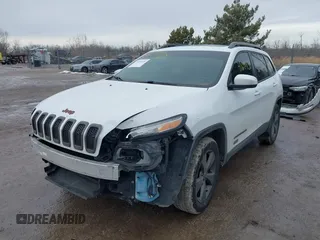 2016 Jeep Cherokee Latitude with VIN 1C4PJMCB7GW268714, listed as a IAAI auction lot 41655450 with 180,603 mi miles. Bid and sale history available at carsss.com. Image 20.