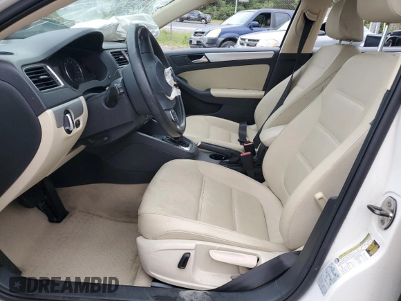 2013 Volkswagen Jetta SE with VIN 3VWDP7AJ4DM362362, listed as a Copart auction lot 62819285 with Not provided miles and Salvage title. Bid and sale history available at DreamBid. Image 7.