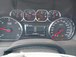 2014 Chevrolet Silverado 1500 High Country with VIN 3GCUKTEC8EG399193, listed as a IAAI auction lot 41789709 with 207,890 mi miles. Bid and sale history available at carsss.com. Image 7.