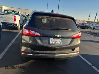 2020 Chevrolet Equinox LT z VIN 2GNAXJEV6L6239808, wystawiony jako IAAI lot #42396785 z przebiegiem 34 395 mil mil oraz . Historia ofert i sprzedaży dostępna na DreamBid. Obrazek 24.