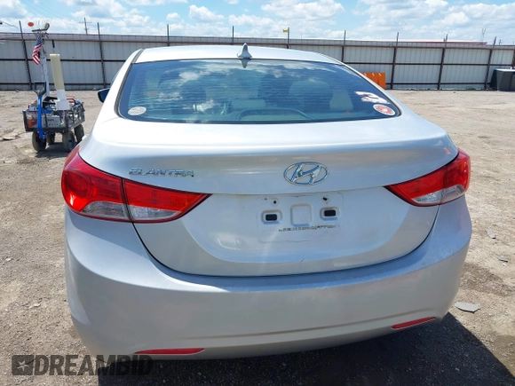 2011 Hyundai Elantra GLS z VIN KMHDH4AE1BU145406, wystawiony jako IAAI lot #42373667 z przebiegiem 121 940 mil mil oraz . Historia ofert i sprzedaży dostępna na DreamBid. Obrazek 16.