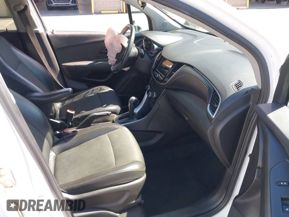 2019 Chevrolet Trax LT z VIN 3GNCJLSB6KL149942, wystawiony jako IAAI lot #42013676 z przebiegiem 116 452 mil mil oraz . Historia ofert i sprzedaży dostępna na DreamBid. Obrazek 5.