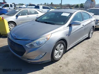 2013 Hyundai Sonata Hybrid Limited with VIN KMHEC4A4XDA096060, listed as a IAAI auction lot 41670337 with 159,185 mi miles. Bid and sale history available at carsss.com. Image 2.