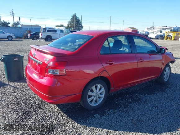 2009 Toyota Yaris z VIN JTDBT903391315199, wystawiony jako IAAI lot #41557557 z przebiegiem 188 971 mil mil oraz . Historia ofert i sprzedaży dostępna na DreamBid. Obrazek 4.