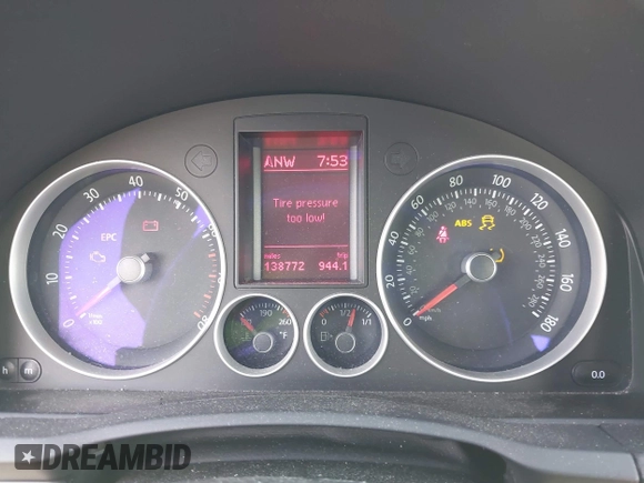 2009 Volkswagen Jetta GLI with VIN 3VWFJ71K89M073155, listed as a IAAI auction lot 41949089 with 138,772 mi miles and . Bid and sale history available at DreamBid. Image 7.