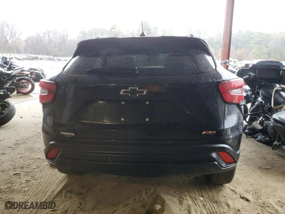 2025 Chevrolet Trax 2RS with VIN KL77LJEP0SC001195, listed as a Copart auction lot 43039025 with 25,489 mi miles and Salvage Title. Bid and sale history available at carsss.com. Image 6.