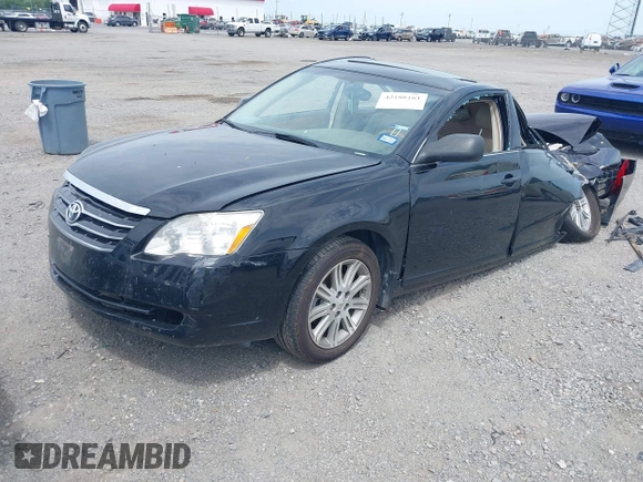 2007 Toyota Avalon XL z VIN 4T1BK36B87U237055, wystawiony jako IAAI lot #42188161 z przebiegiem 139 466 mil mil oraz . Historia ofert i sprzedaży dostępna na DreamBid. Obrazek 2.