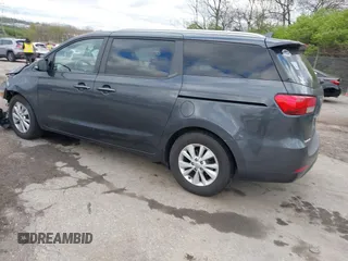 2017 Kia Sedona LX with VIN KNDMB5C14H6239766, listed as a IAAI auction lot 42049371 with 105,101 mi miles. Bid and sale history available at carsss.com. Image 3.