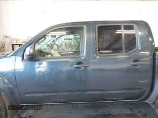 2015 Nissan Frontier Pro-4X with VIN 1N6AD0EV6FN735426, listed as a IAAI auction lot 42596253 with 183,493 mi miles and . Bid and sale history available at DreamBid. Image 15.