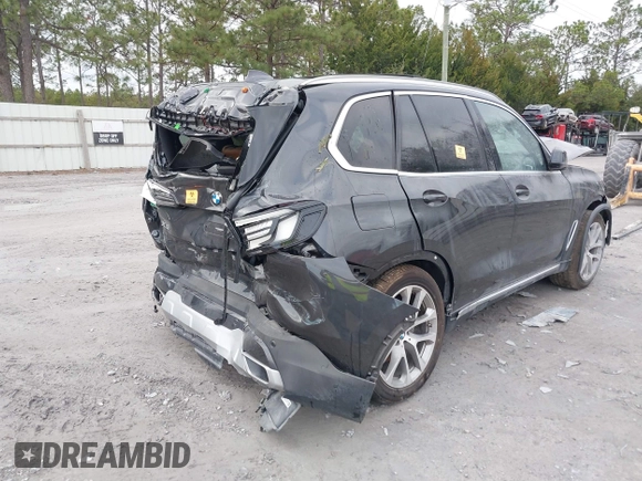 2021 BMW X5 sDrive40i with VIN 5UXCR4C07M9G60674, listed as a IAAI auction lot 38203174 with 1 mi miles. Bid and sale history available at carsss.com. Image 4.