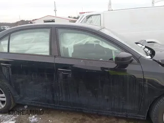 2015 Volkswagen Jetta S z VIN 3VW1K7AJ0FM353565, wystawiony jako IAAI lot #41402448 z przebiegiem 112 728 mil mil oraz . Historia ofert i sprzedaży dostępna na DreamBid. Obrazek 13.