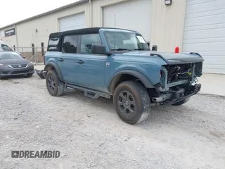 2023 Ford Bronco with VIN 1FMDE5BH8PLB46878, listed as a IAAI auction lot 41835368 with 39,210 mi miles. Bid and sale history available at carsss.com. Image 1.
