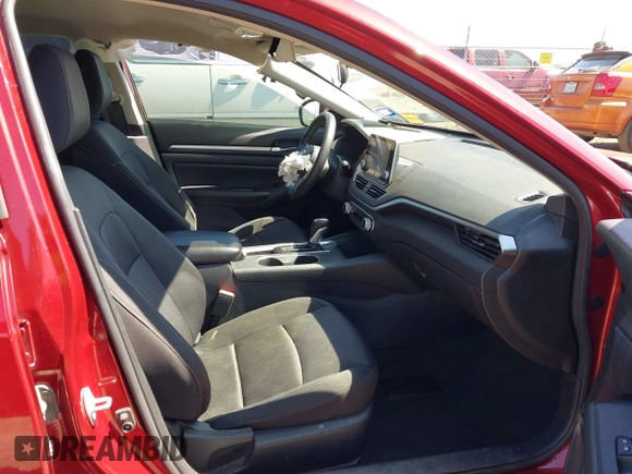 2022 Nissan Altima 2.5 SV with VIN 1N4BL4DV4NN329202, listed as a IAAI auction lot 41674663 with 52,724 mi miles. Bid and sale history available at carsss.com. Image 5.