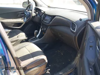 2020 Chevrolet Trax LT with VIN 3GNCJLSB6LL288423, listed as a IAAI auction lot 42213843 with 75,624 mi miles and . Bid and sale history available at DreamBid. Image 5.
