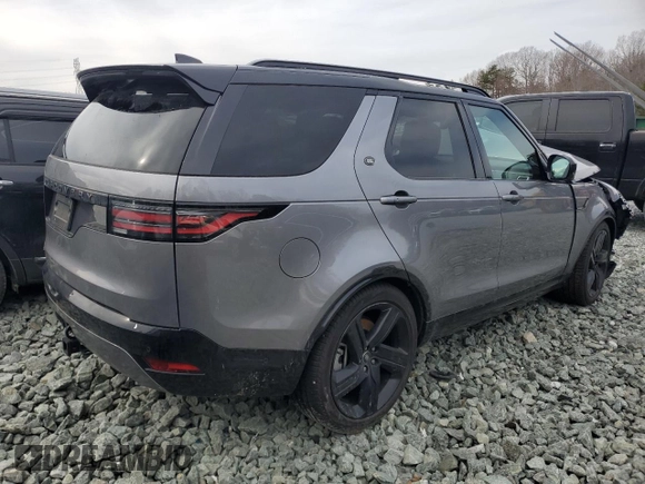 2024 Land Rover Discovery with VIN SALRL4EU3R2493345, listed as a Copart auction lot 46492665 with 9,656 mi miles and Salvage Title. Bid and sale history available at DreamBid. Image 3.
