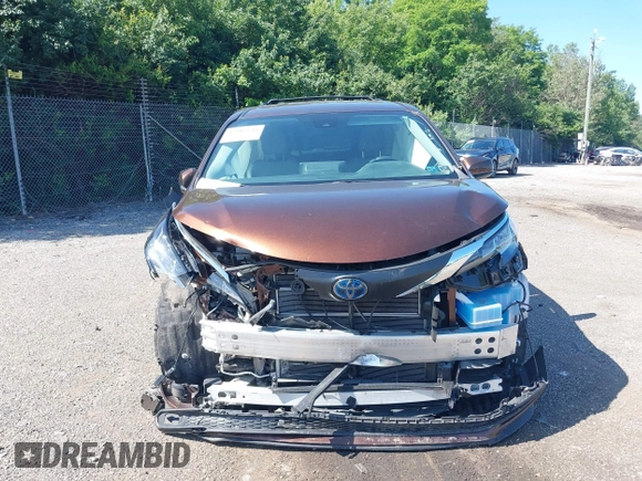 2021 Toyota Sienna LE z VIN 5TDKRKEC0MS062918, wystawiony jako IAAI lot #42382540 z przebiegiem 54 271 mil mil oraz . Historia ofert i sprzedaży dostępna na DreamBid. Obrazek 13.