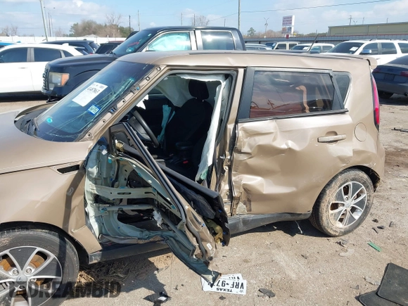 2015 Kia Soul with VIN KNDJN2A21F7150992, listed as a IAAI auction lot 41487863 with 1 mi miles. Bid and sale history available at carsss.com. Image 6.