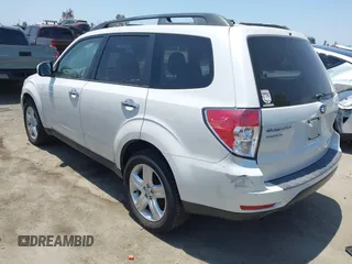 2010 Subaru Forester X Premium with VIN JF2SH6CC0AH918281, listed as a IAAI auction lot 42658719 with 109,576 mi miles and . Bid and sale history available at DreamBid. Image 3.