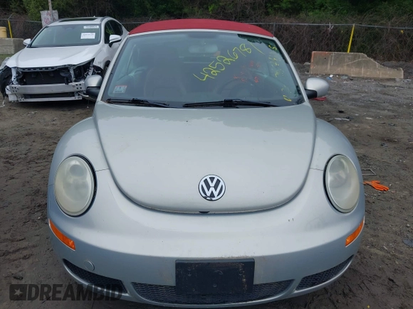 2009 Volkswagen Beetle Blush with VIN 3VWSG31Y49M410785, listed as a IAAI auction lot 42526781 with 161,114 mi miles and . Bid and sale history available at DreamBid. Image 6.