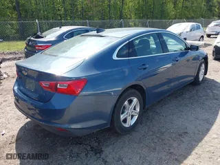 2024 Chevrolet Malibu LS with VIN 1G1ZC5ST2RF130755, listed as a IAAI auction lot 42015721 with 20,585 mi miles. Bid and sale history available at carsss.com. Image 4.