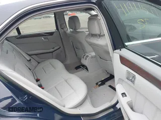 2013 Mercedes-Benz E-Class E 350 Luxury with VIN WDDHF8JB2DA757178, listed as a IAAI auction lot 41911577 with 93,346 mi miles. Bid and sale history available at carsss.com. Image 8.