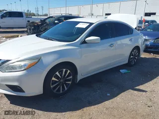 2016 Nissan Altima 2.5 S with VIN 1N4AL3AP0GC112353, listed as a IAAI auction lot 41755229 with 152,390 mi miles. Bid and sale history available at carsss.com. Image 20.