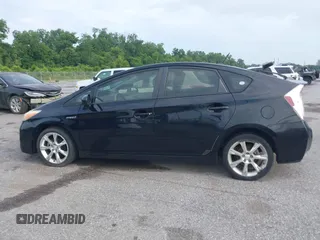 2013 Toyota Prius One z VIN JTDKN3DU1D5702331, wystawiony jako IAAI lot #42467250 z przebiegiem 178 452 mil mil oraz . Historia ofert i sprzedaży dostępna na DreamBid. Obrazek 14.