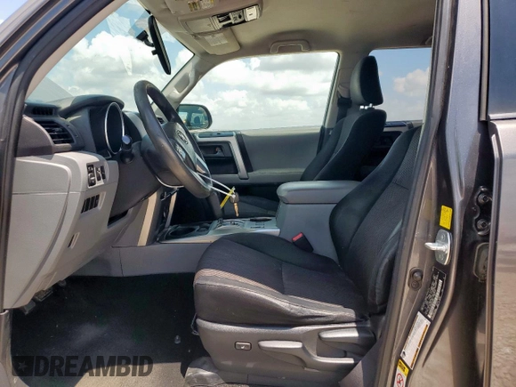 2011 Toyota 4Runner SR5 with VIN JTEZU5JRXB5019257, listed as a Copart auction lot 61050695 with 209,865 mi miles and Clean title. Bid and sale history available at DreamBid. Image 7.
